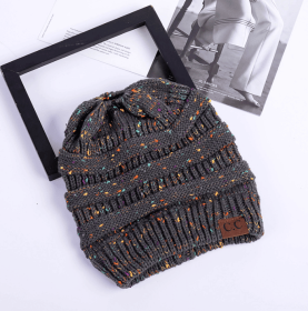 High Bun Ponytail Beanie Hat Chunky Soft Stretch Cable Knit Warm Fuzzy Lined Skull Beanie Acrylic Hats Men And Women (Color: Dark gray B)